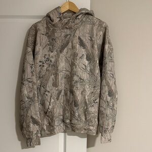 Abercrombie Men’s camo hoodie size M